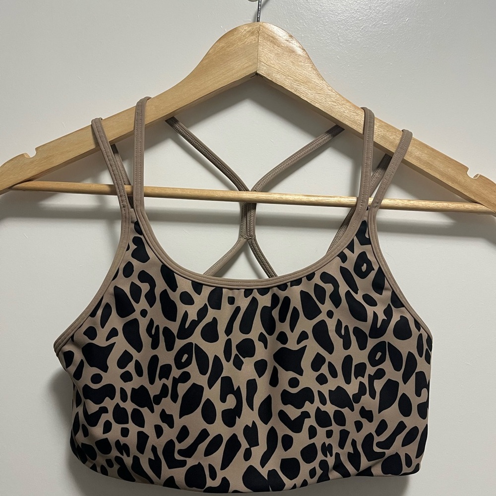 Aqua Athletic Women's Amphora Beige Animalistic Printed Sports Bra Size Small
